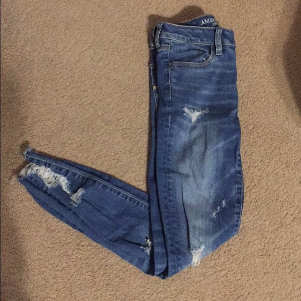 Ripped skinny jeans- American eagle